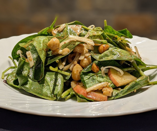 Spinach Salad w/ Hazelnut, White Cheddar, & Apples *GF